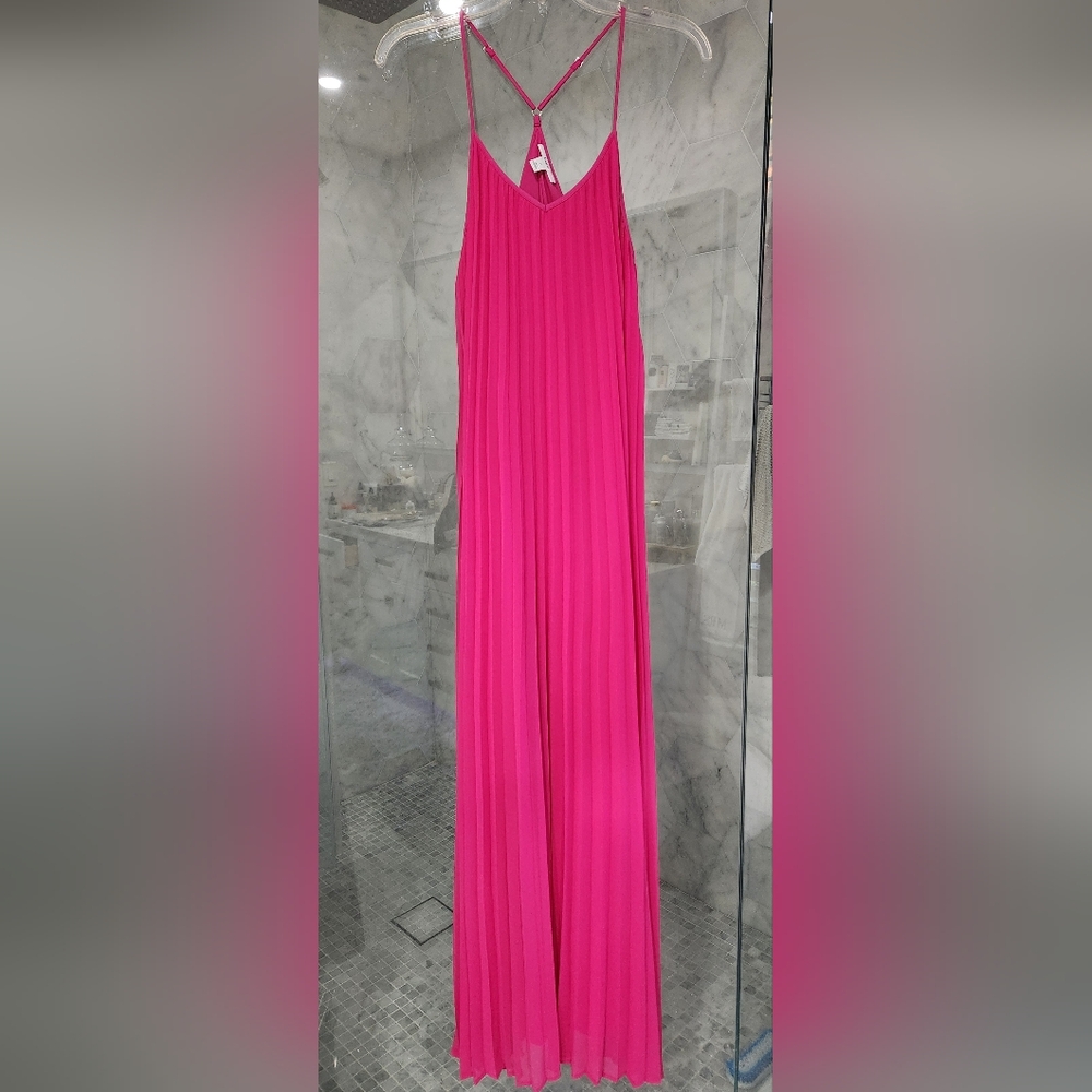 Preowned Bar III Maxi dress.  Size M